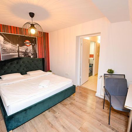 The Lincoln Suites - Central Shabbat Friendly Apartments Bucareste Exterior foto