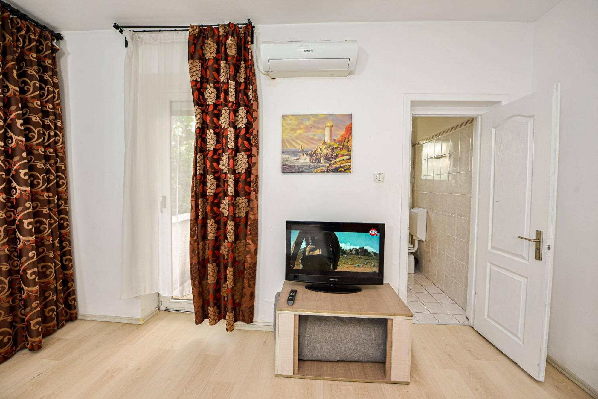 The Lincoln Suites - Central Shabbat Friendly Apartments Bucareste Exterior foto